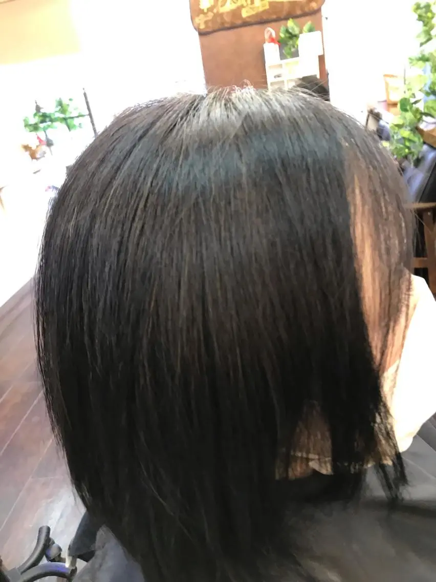 ショート カラー 桧山 真のヘアスタイル
