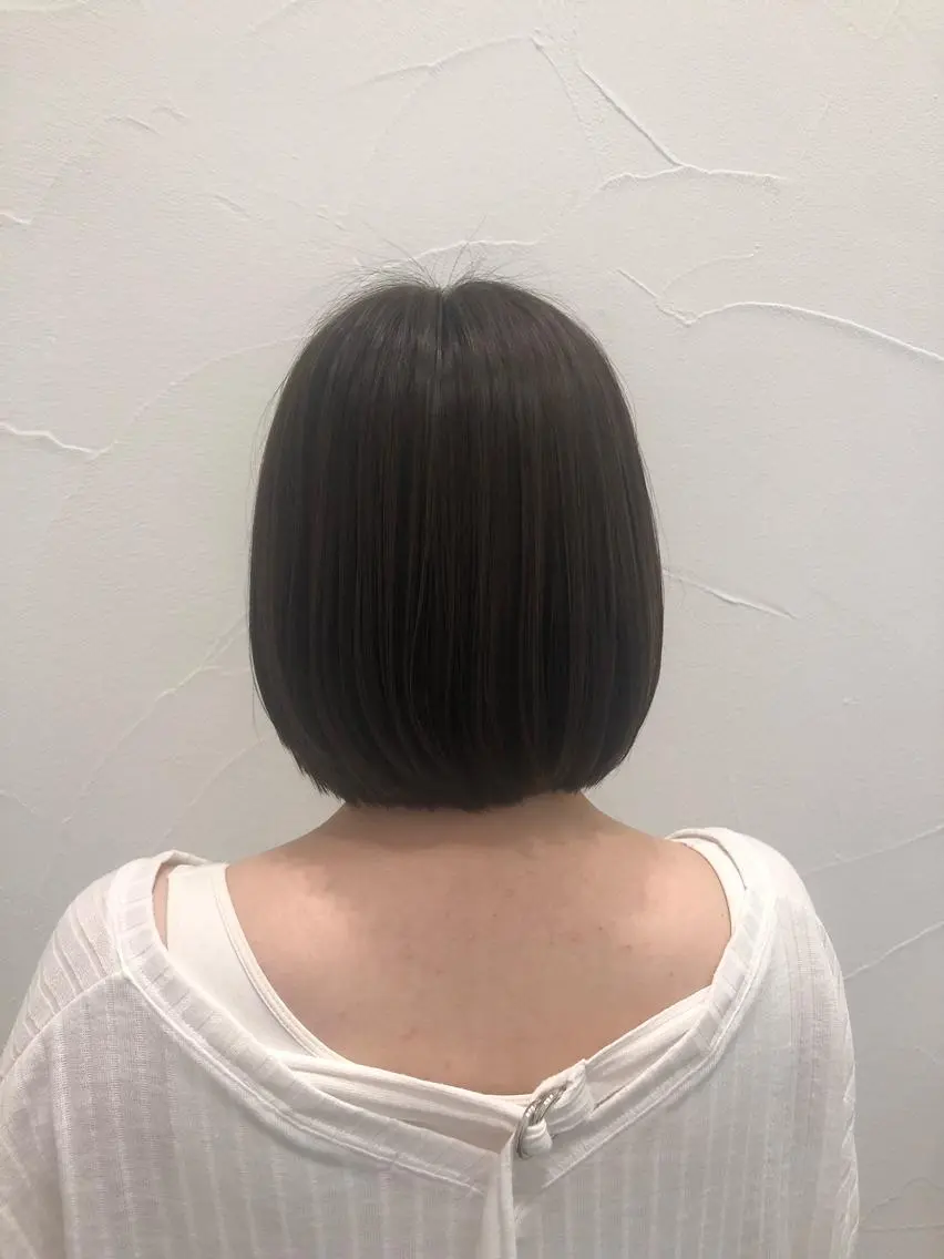 ショート カラー アッシュ アッシュグレー アッシュグレージュ グレージュ Ash中目黒店 榊間茜のヘアスタイル