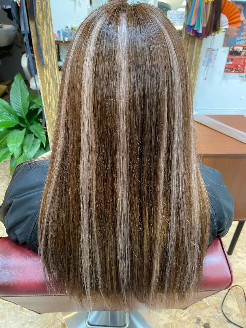 ロング エクステ ハイライト 石川 史弥のヘアスタイル