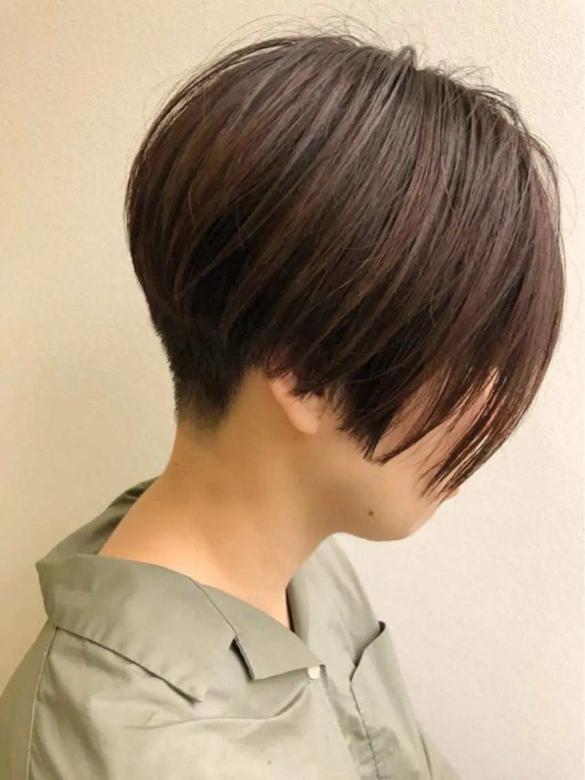 ショート カラー ピンクカラー ヘアカラー 樋口 祐次郎のヘアスタイル