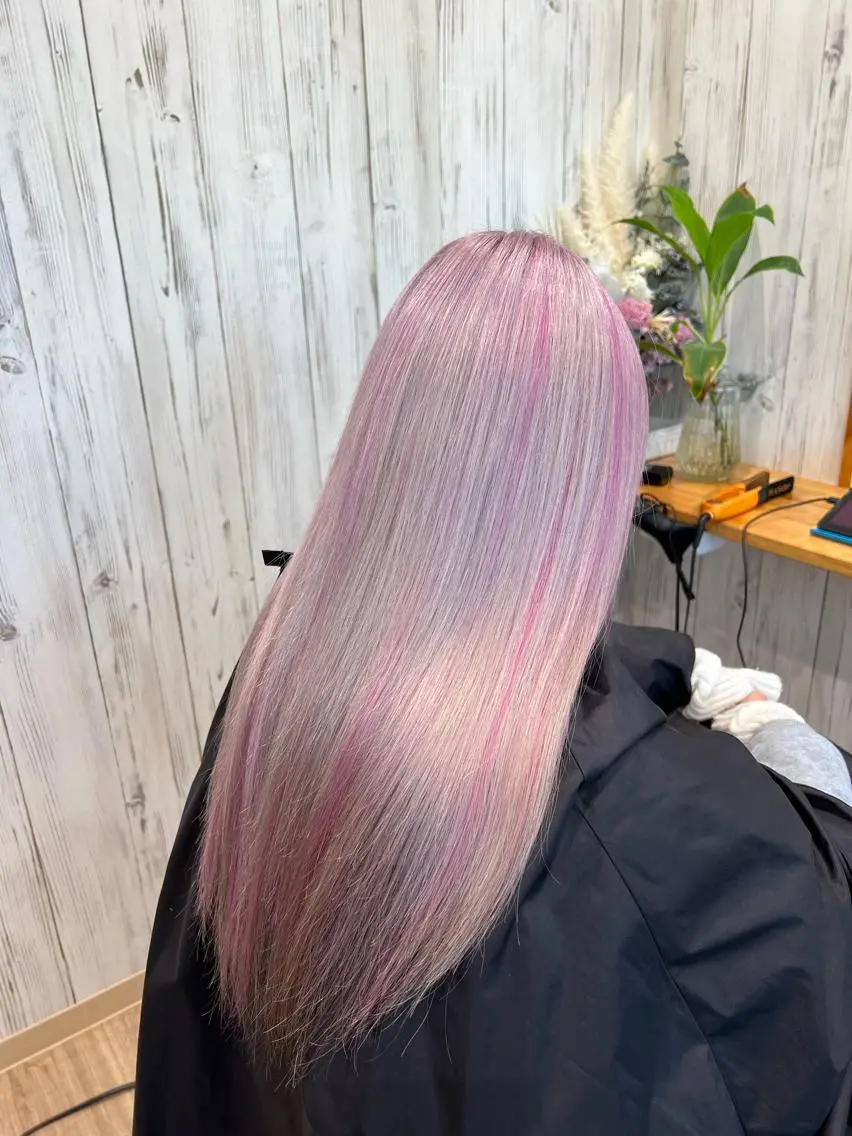 ロング カラー ハイライトカラー ピンクカラー ハイライト 宮地 崇文のヘアスタイル