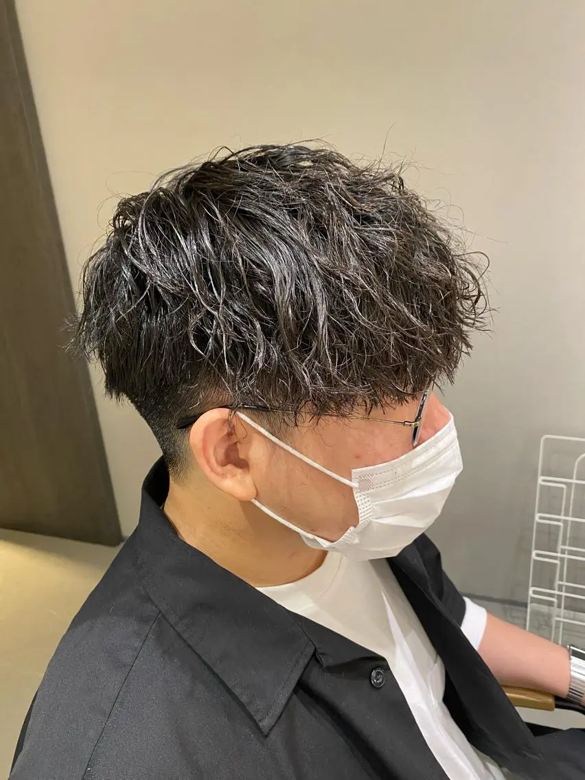 パーマ メンズ unopulir 景山 凌のヘアスタイル