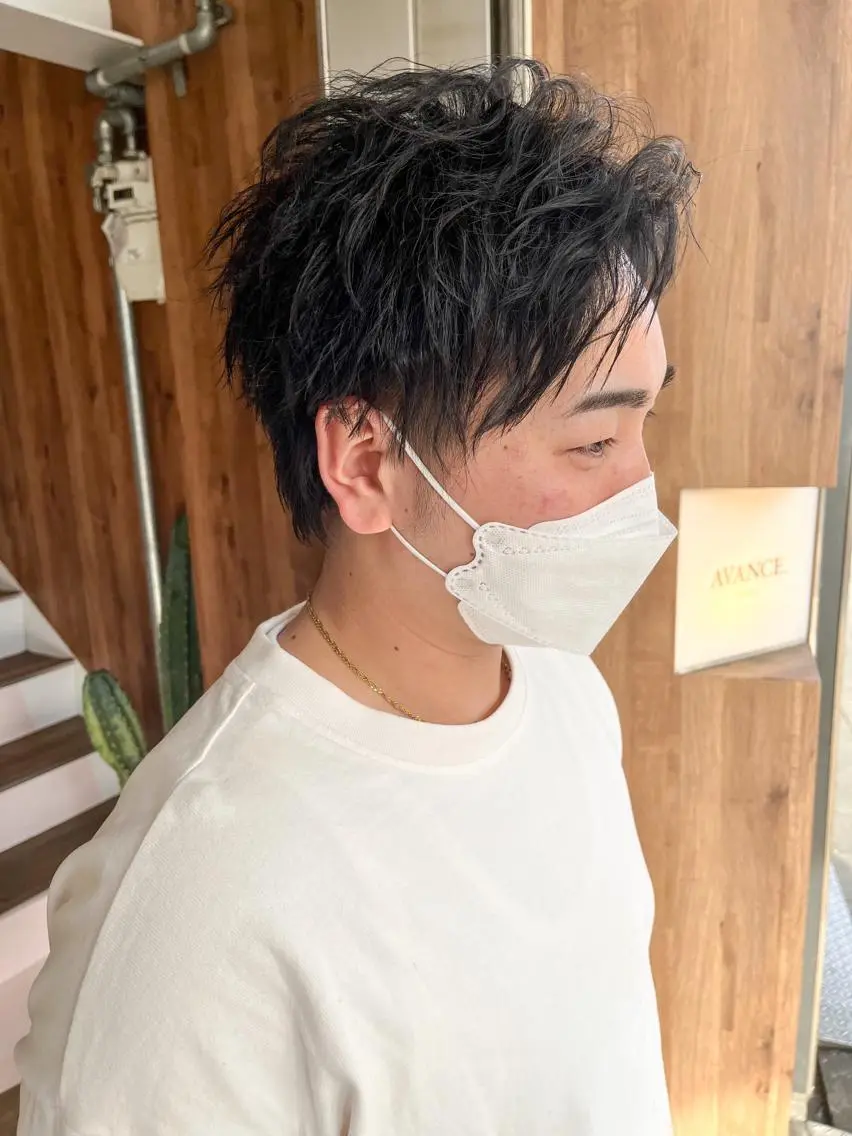 ショート カラー パーマ メンズ アップバング フェードカット メンズハイライト メンズ韓国風 マッシュ カット パーマ AVANCE.難波 店長 松元のヘアスタイル