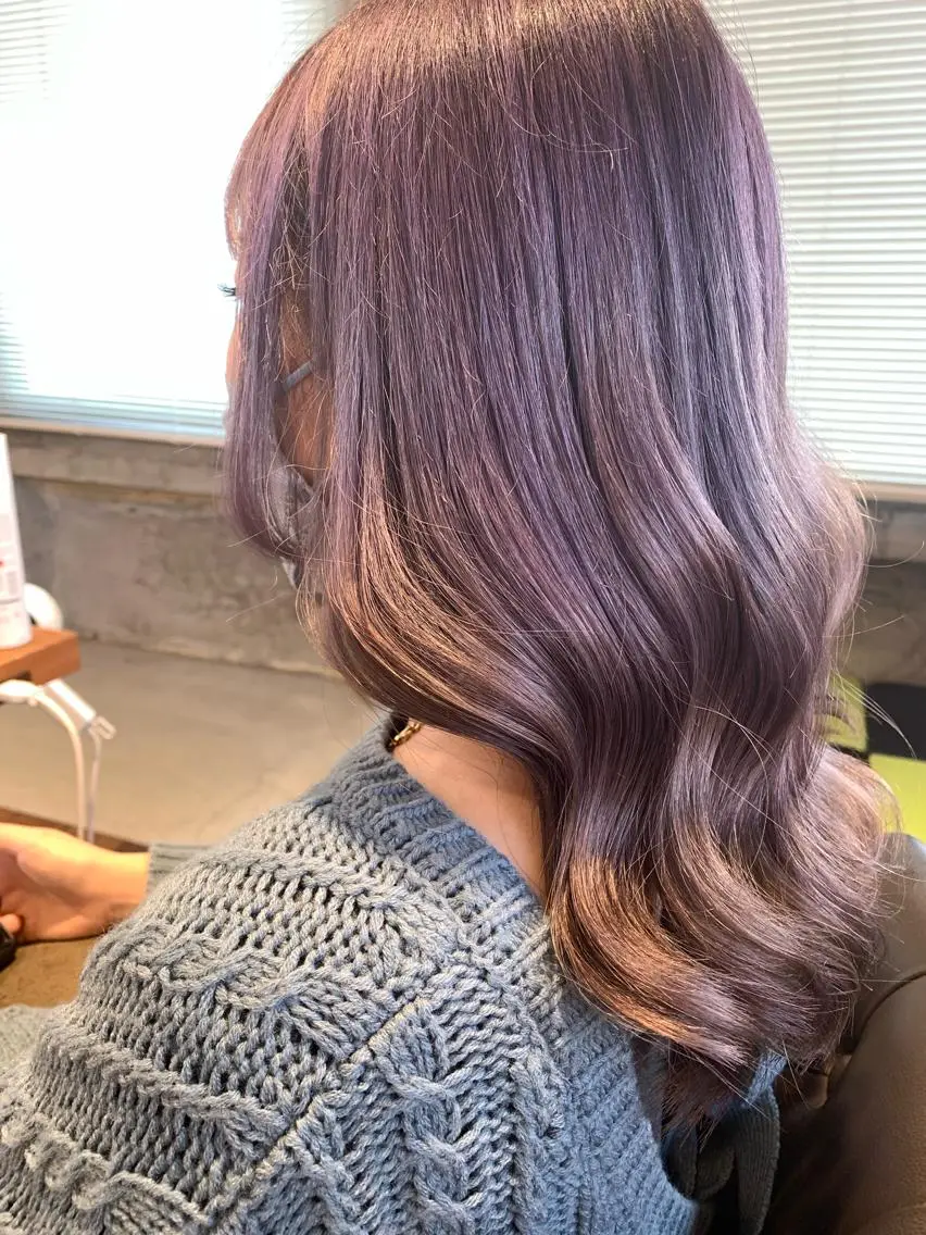 セミロング カラー 齋藤 みさきのヘアスタイル