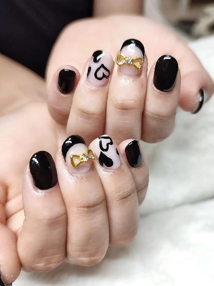ネイル ハンドネイル RUNWAY のネイルデザイン