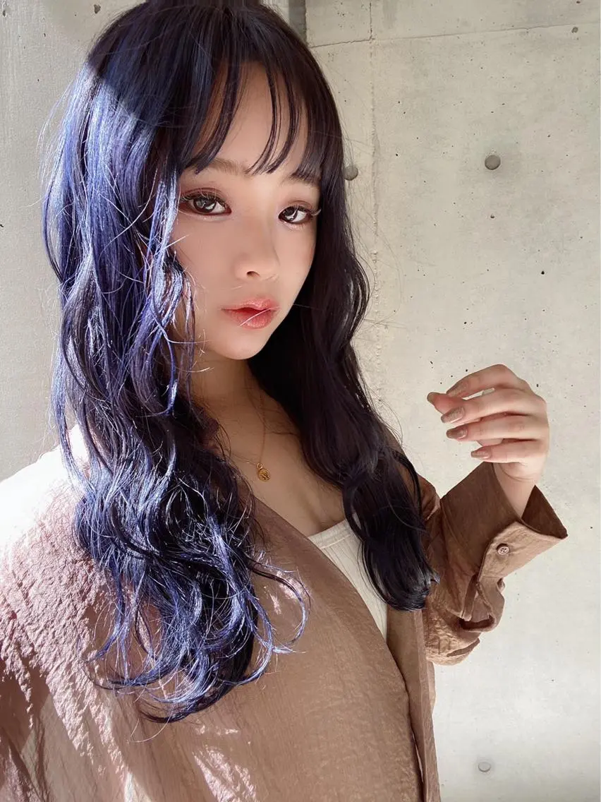 ロング カラー ブルーカラー ブルーバイオレット バイオレットカラー ヘアカラー トリートメント RAIA💎ケア ブリーチ&パーマ💎のヘアスタイル