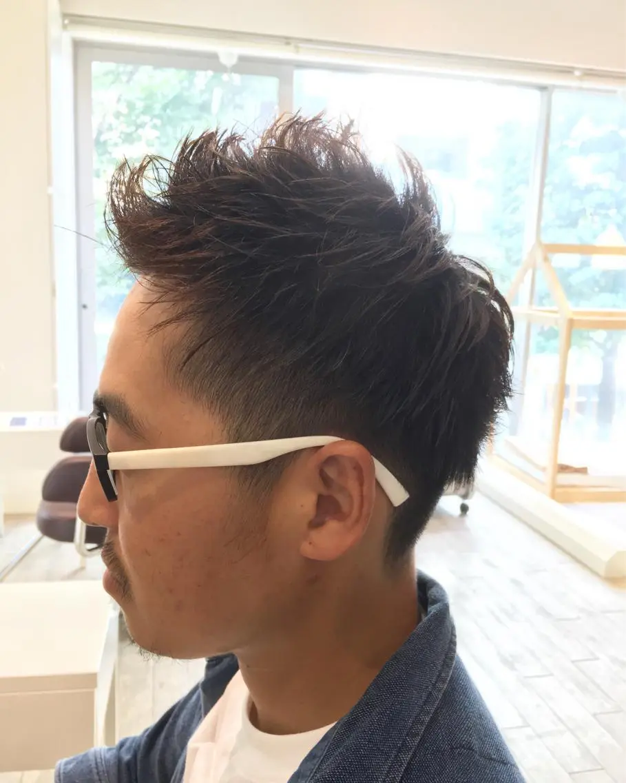 ショート メンズ モヒカン 中村 よしひでのヘアスタイル