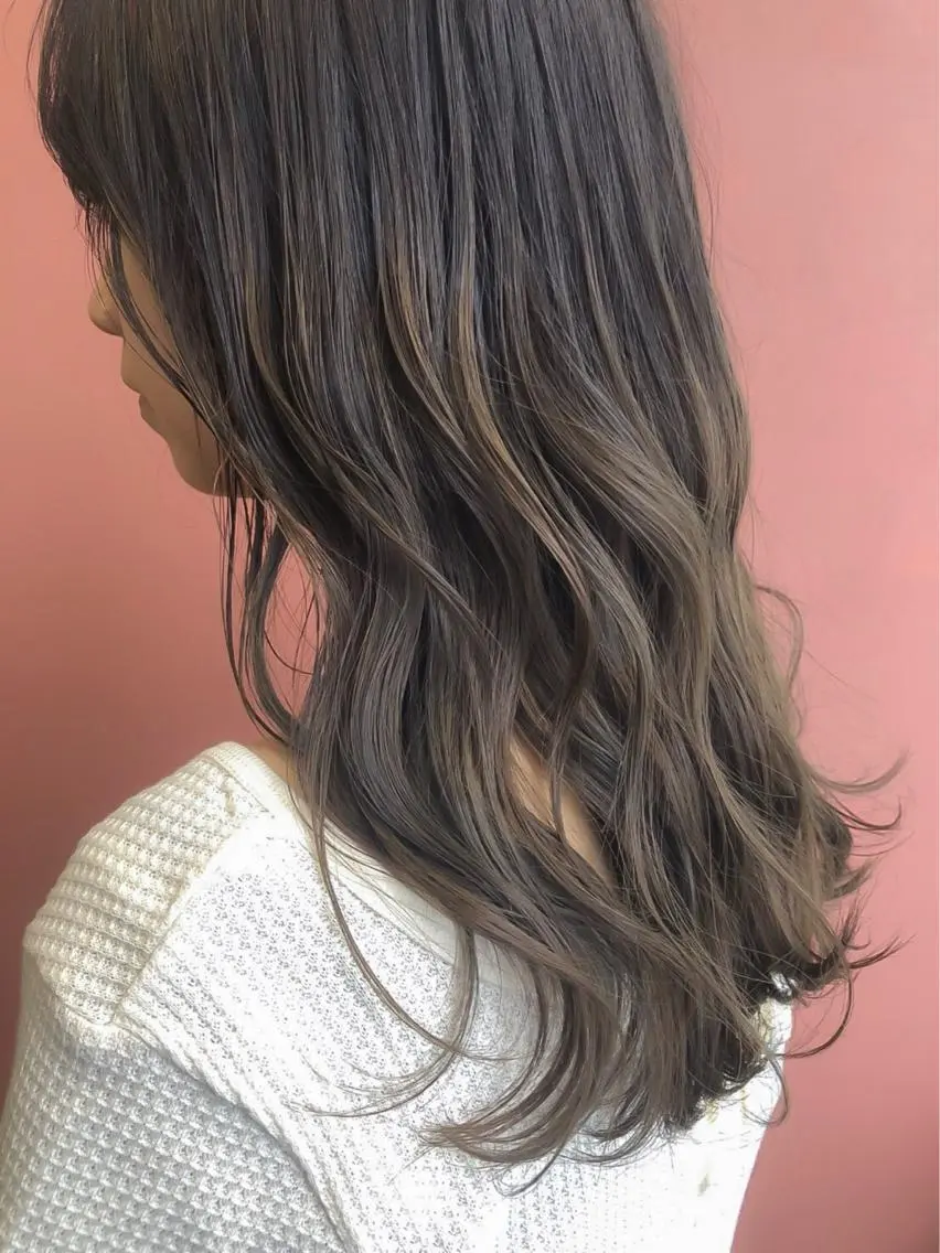 ロング カラー ベージュカラー ブリーチ グラデーションカラー ハイライトカラー ハイライト potato nanacoのヘアスタイル