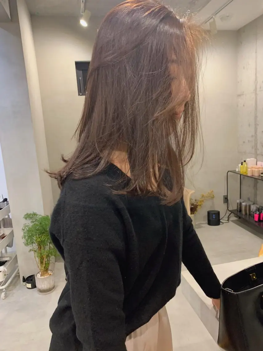 セミロング カラー アッシュ ベージュカラー 柔らかブラウン/顔周 りレイヤー♡ユウシのヘアスタイル