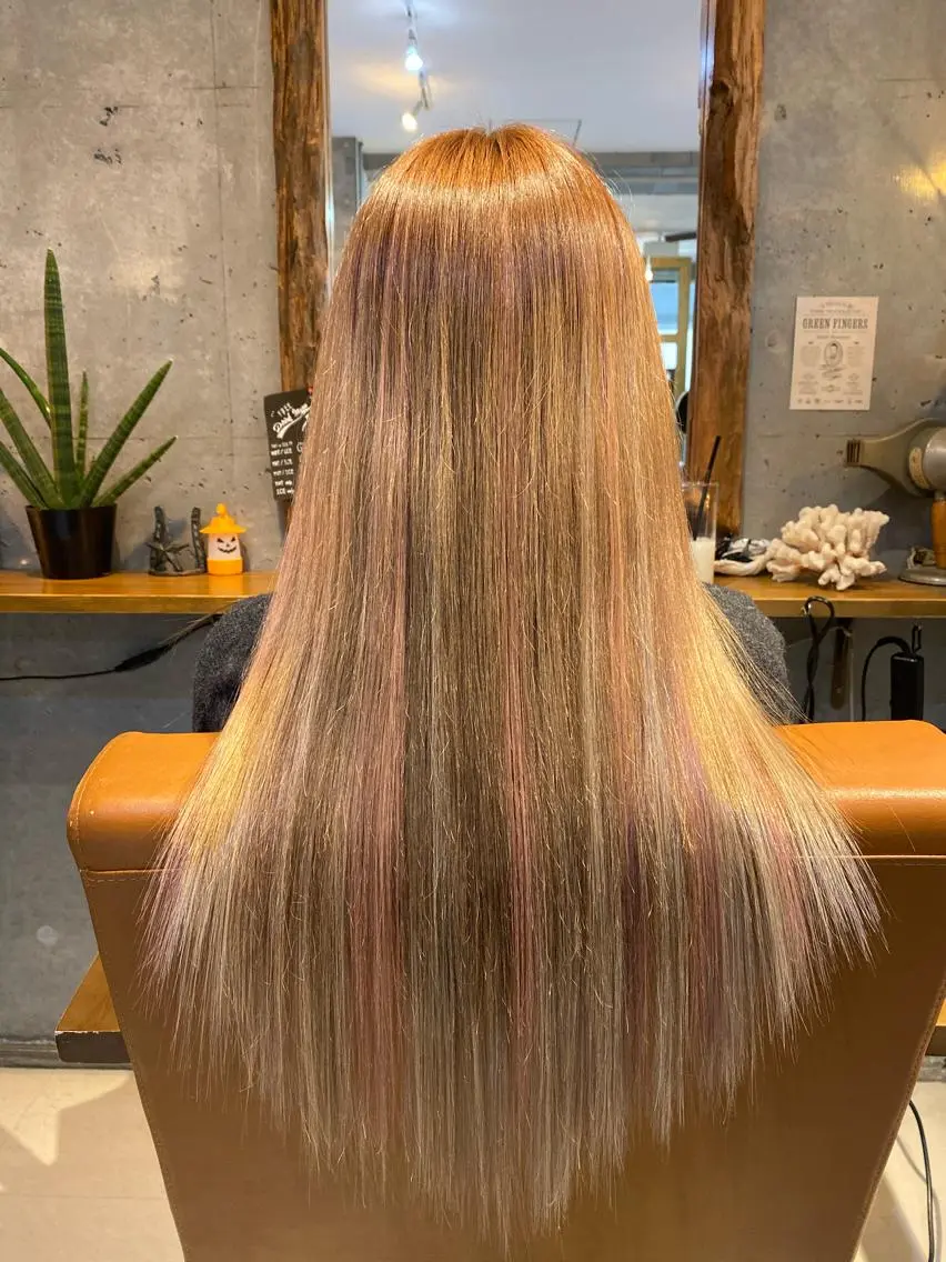 ロング カラー シールエクステ グラデーションカラー ハイライトカラー ピンクカラー エクステ シールエクステ 🪽CHIAKIのヘアスタイル