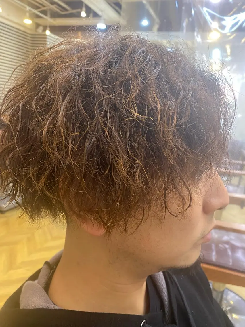 メンズ 柏のセンターパート のプロ関口 柊太のヘアスタイル