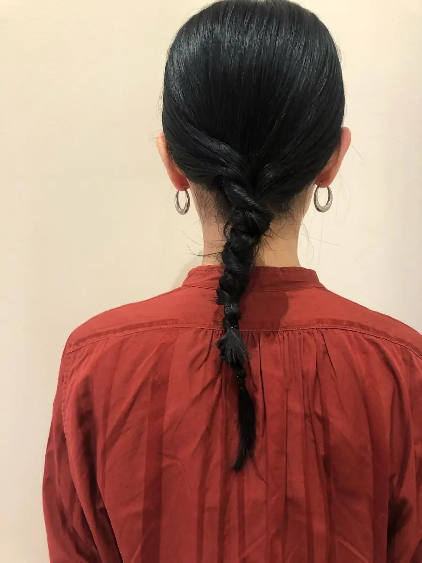 セミロング ヘアアレンジ カット ヘッドスパ 酒井 麻里のヘアスタイル