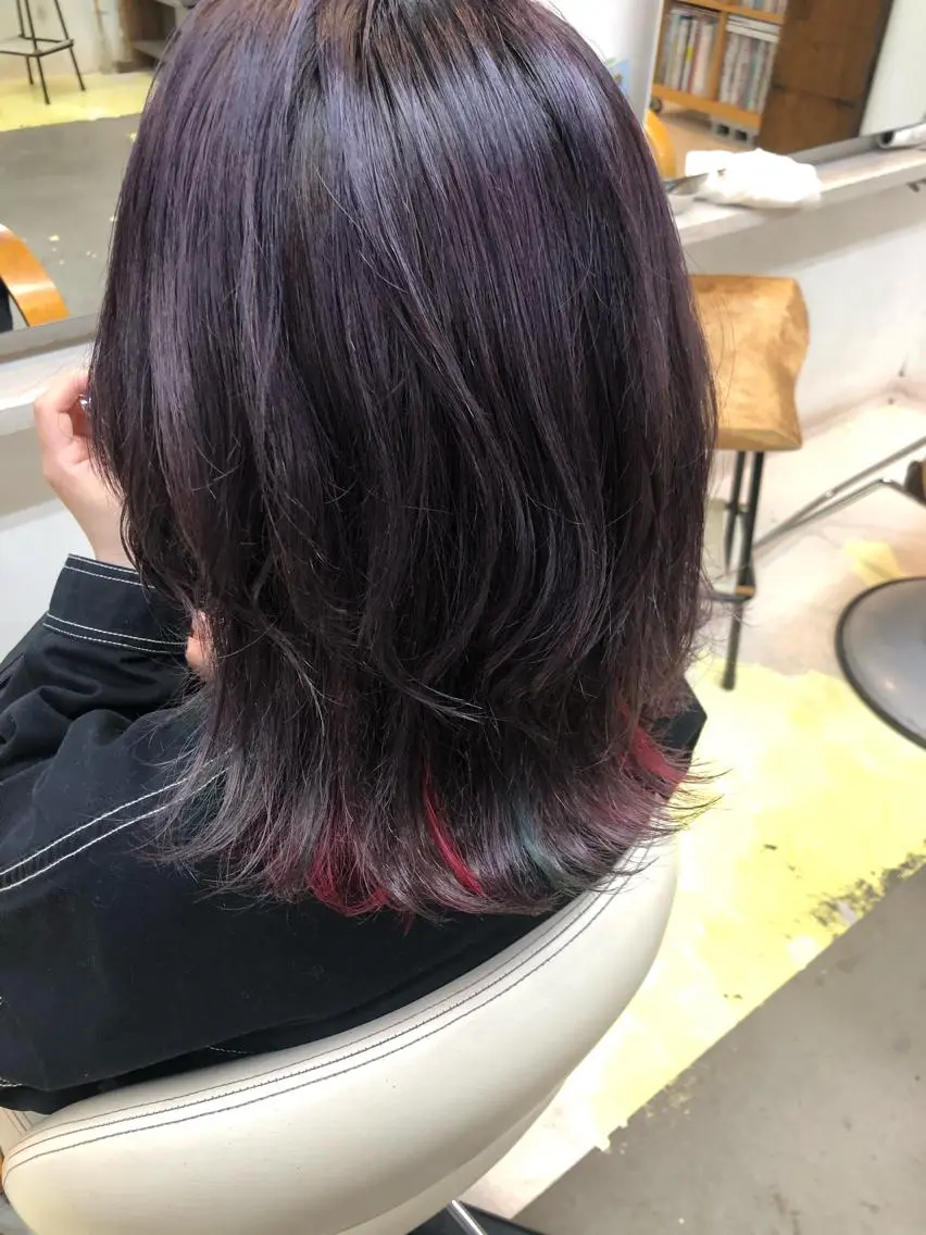 ミディアム カラー パープルカラー Moca 〰️のヘアスタイル