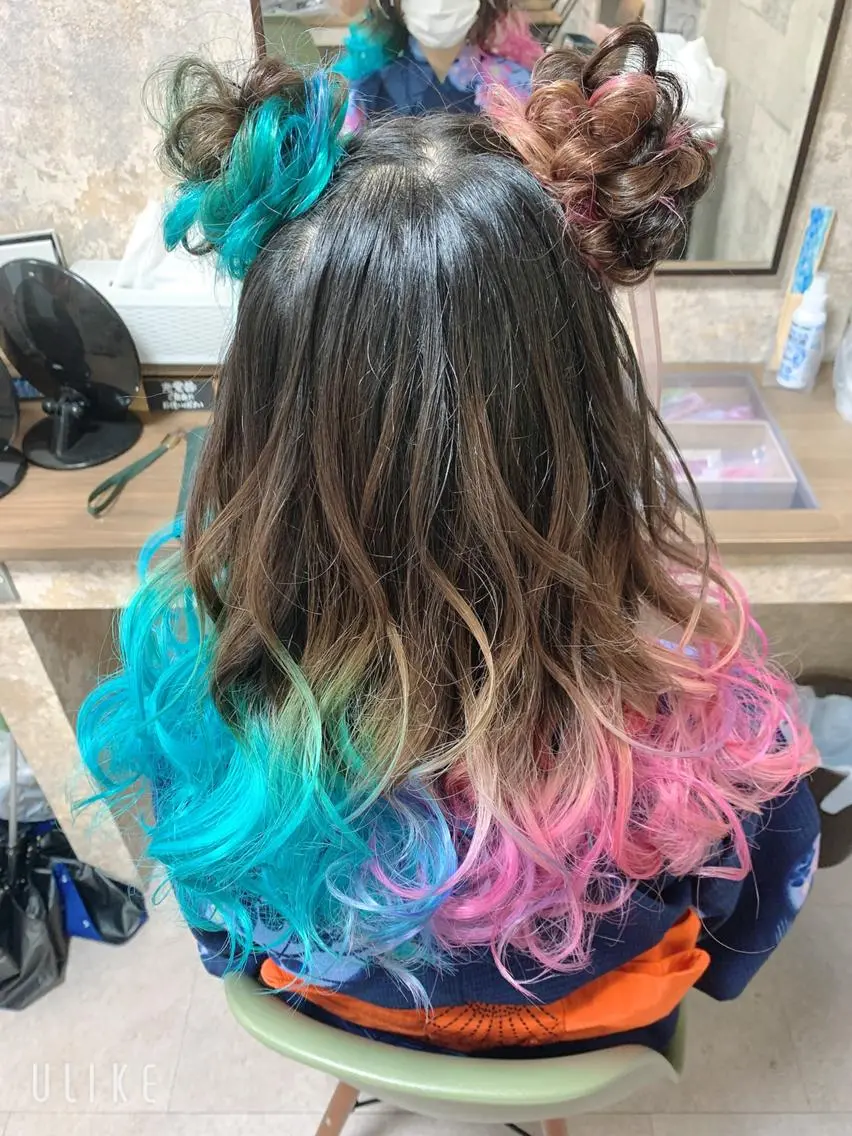 セミロング お団子ヘア Achieve 三ノ宮のヘアスタイル