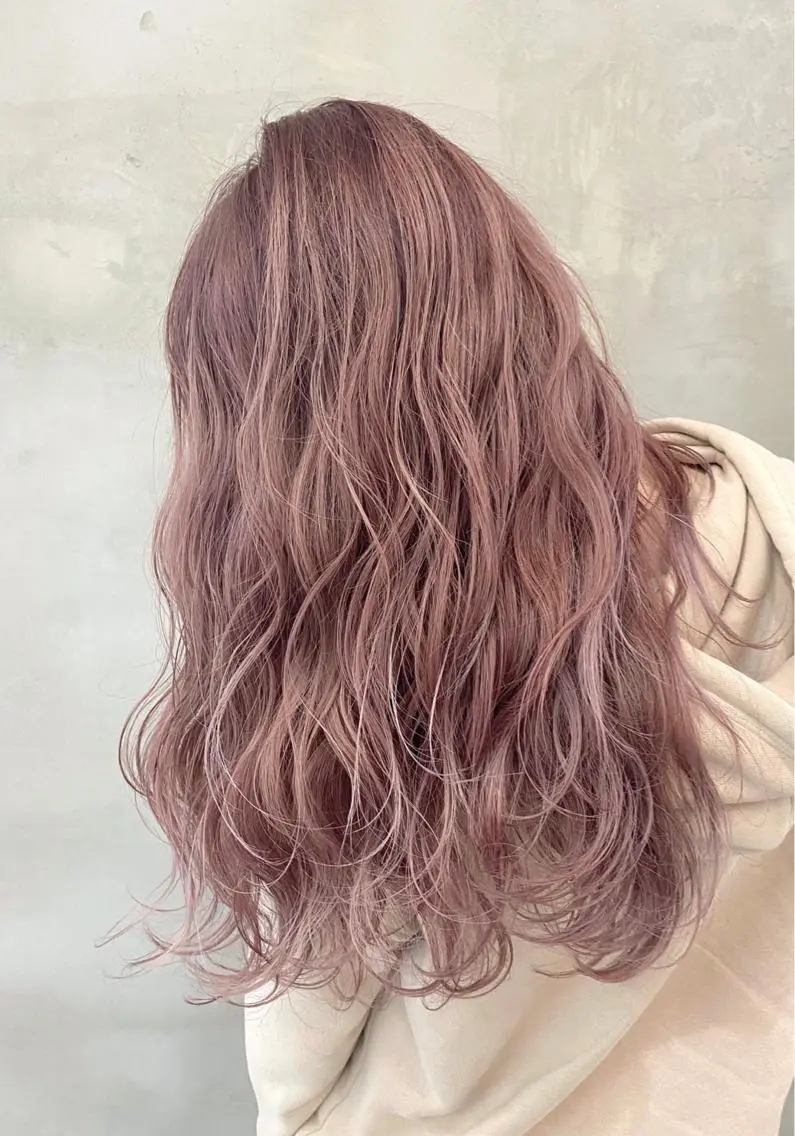 ロング カラー ブリーチ ケアブリーチ ピンクカラー カット ヘアカラー トリートメント 🫧透明感カラー🫧 OIKAWAのヘアスタイル