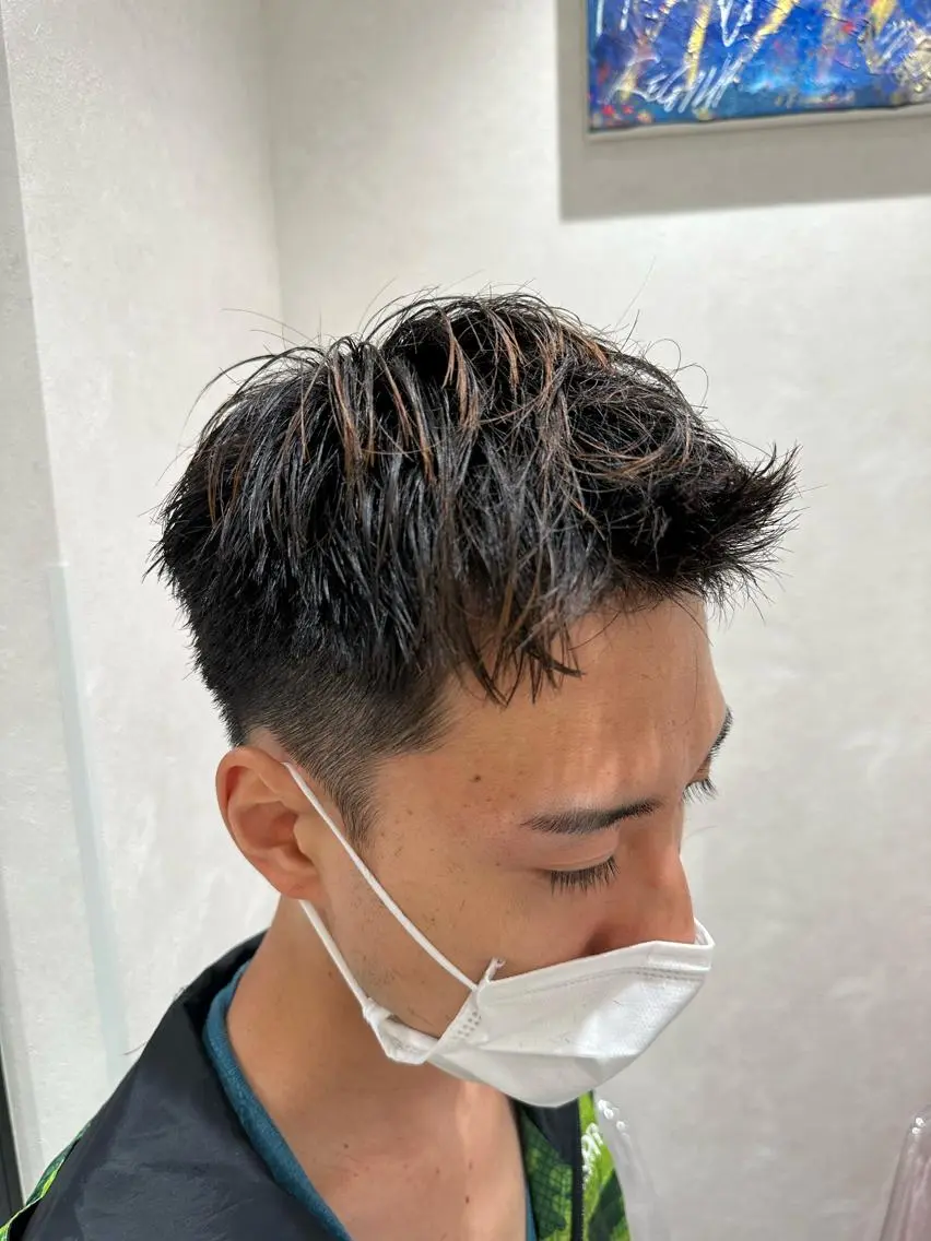 ショート メンズ モヒカン ショートヘア 💈原宿指名No.1 センターパート💈のヘアスタイル