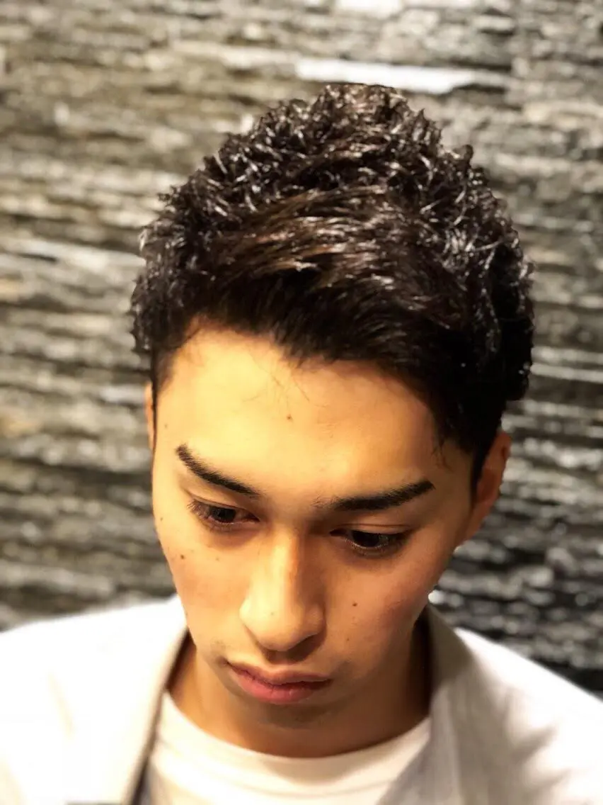 ショート 岡崎 海人のヘアスタイル