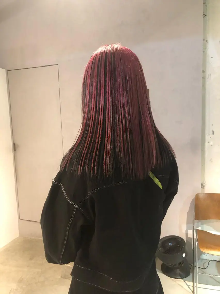 カラー 竹内 絢香のヘアスタイル