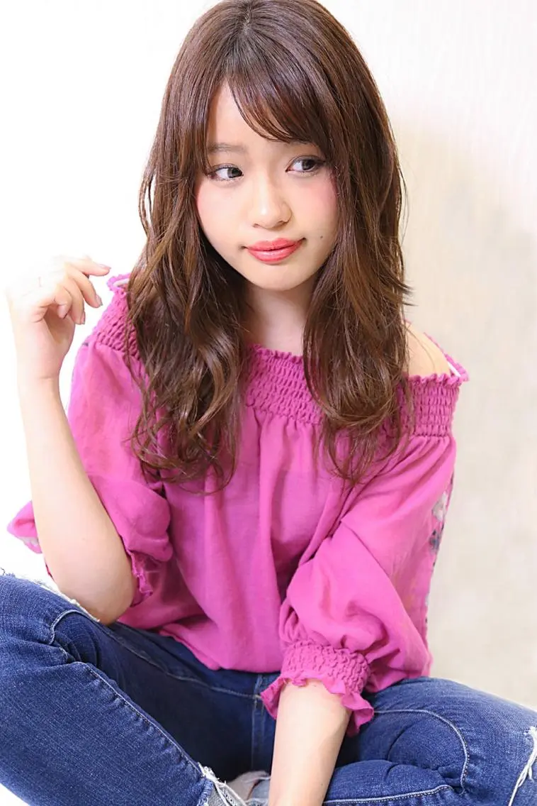 セミロング YOKOI SHINJIのヘアスタイル