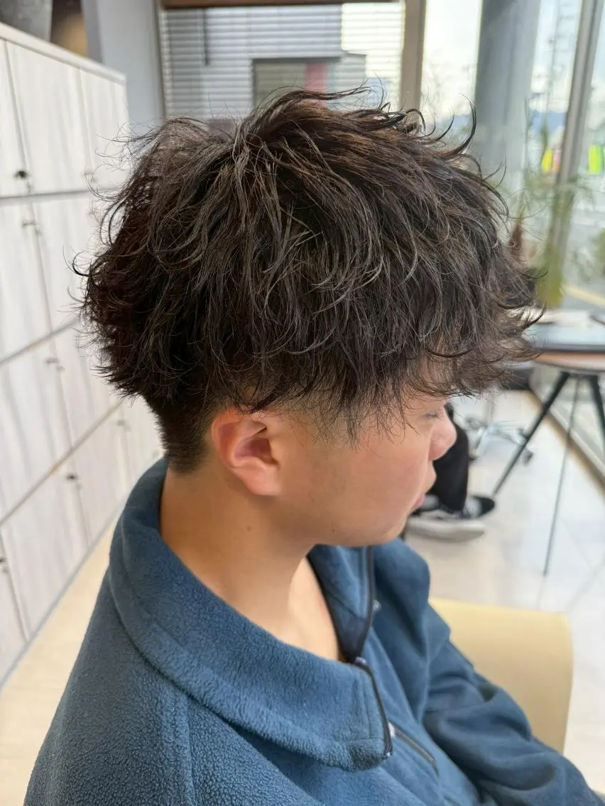 ショート パーマ メンズ フェードカット メンズ韓国風 韓国マッシュ マッシュ メンズパーマ メンズ特化🏆 田中滉のヘアスタイル
