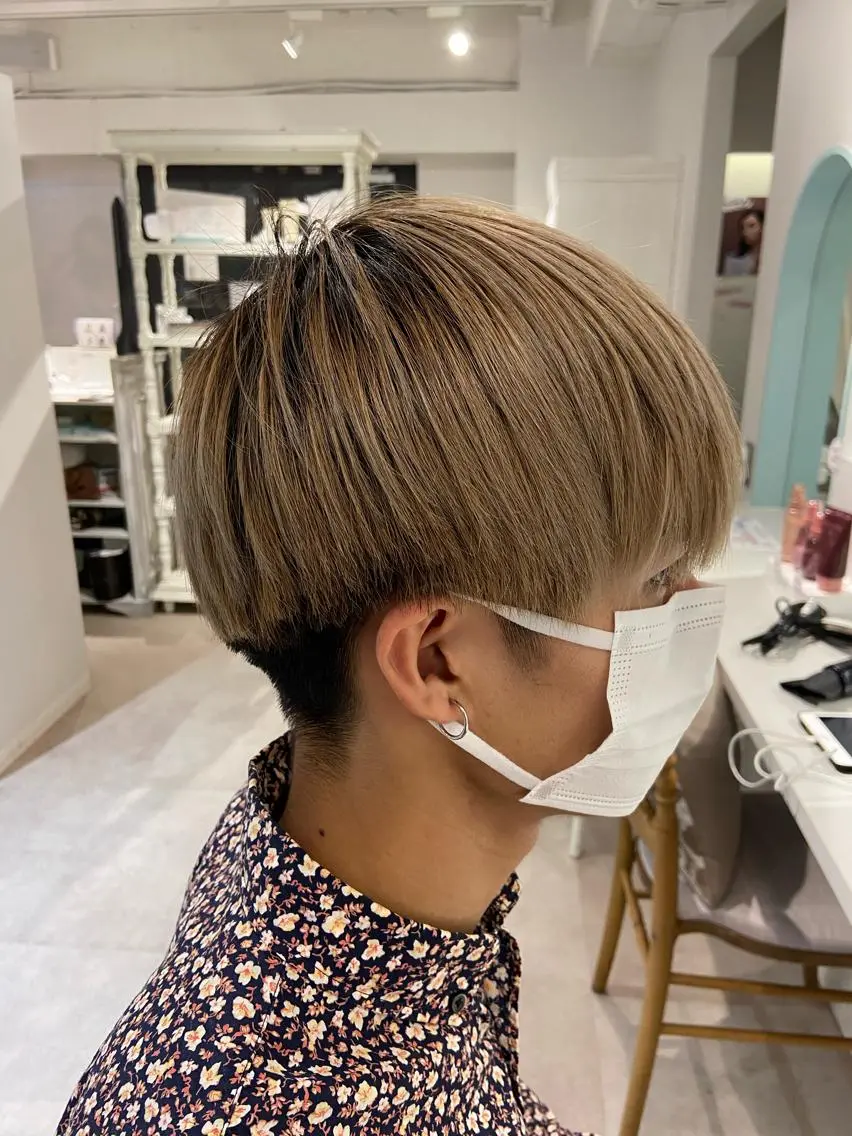 メンズ メンズハイトーン マッシュ カット ヘアカラー 透明感/レイヤー/ 姫カット Fukuのヘアスタイル