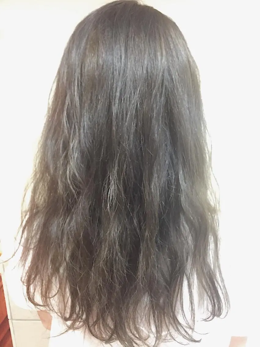 ロング カラー パーマ アッシュ フォギーグレージュ グレージュ 可愛いを作る神 ナオヒロのヘアスタイル