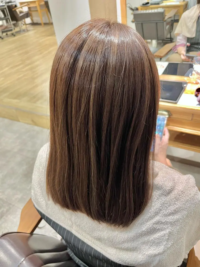 セミロング カラー ハイライトカラー ハイライト 浅野 ダイジロウのヘアスタイル