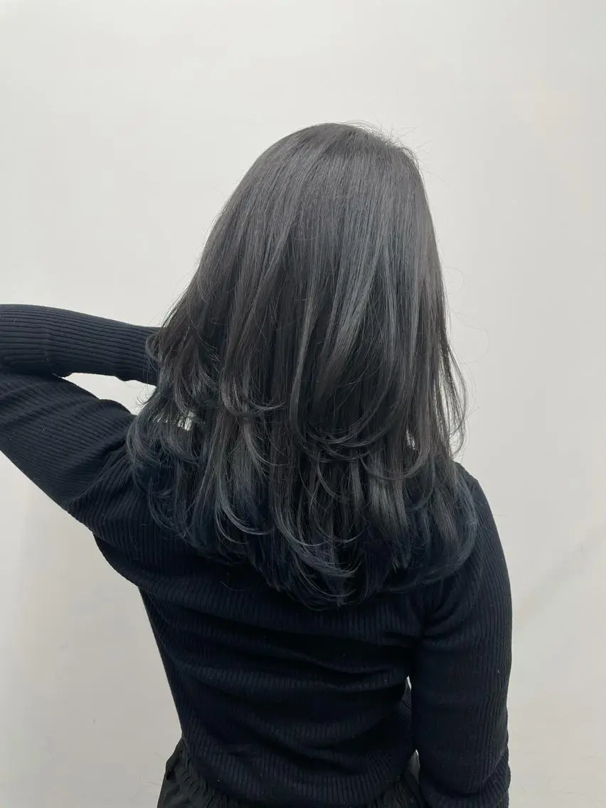 ミディアム カラー グラデーションカラー 🦄インナーカラー 🦄貫井彩花のヘアスタイル