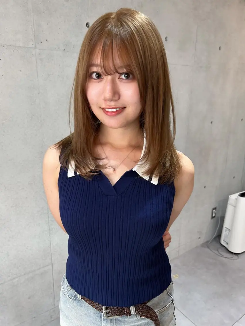 セミロング ヘアカラー Blume…Kent 天文館レイヤーカットのヘアスタイル