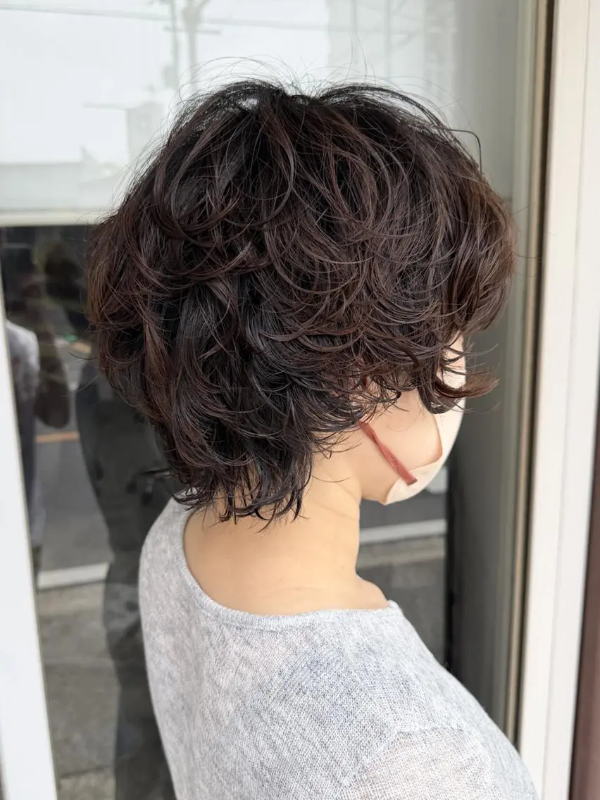 ショート パーマ ショートヘア カット パーマ トリートメント ニューモナ 来来亭堺白鷺店前のヘアスタイル