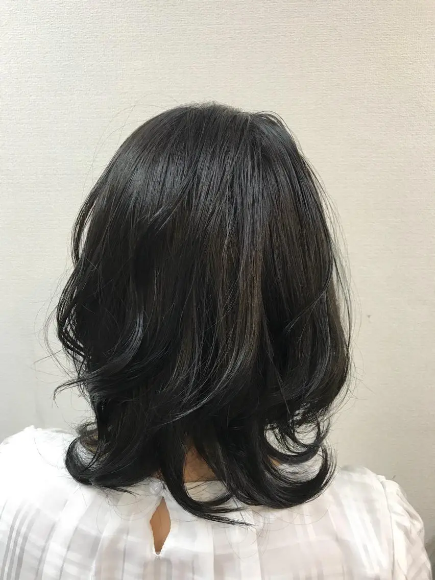 ミディアム カラー カット ヘアカラー トリートメント 吉森 満俊のヘアスタイル