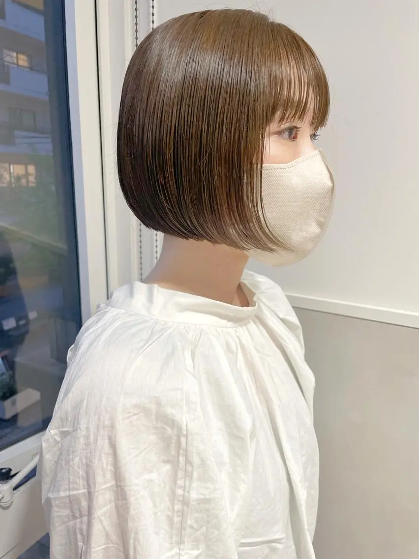 ショート カラー ベージュカラー オリーブベージュ ボブ カット ヘアカラー トリートメント 齋藤 咲のヘアスタイル