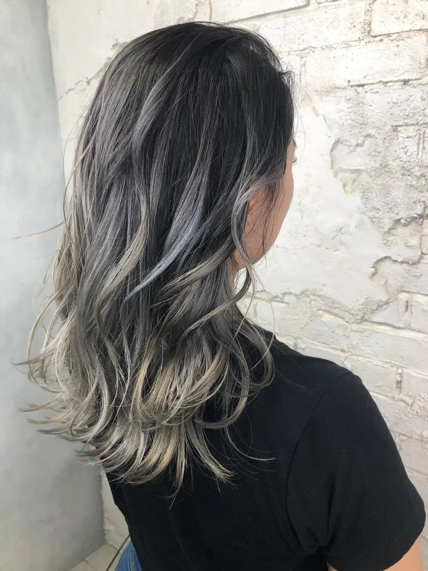 セミロング カラー welring hair salonのヘアスタイル