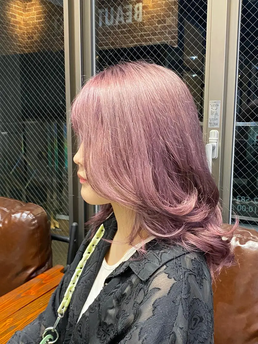 セミロング 花見 亜沙美のヘアスタイル