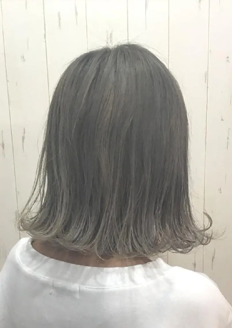 ミディアム カラー ブリーチ ヘアカラー&縮毛矯正 STAR☆RIVERのヘアスタイル