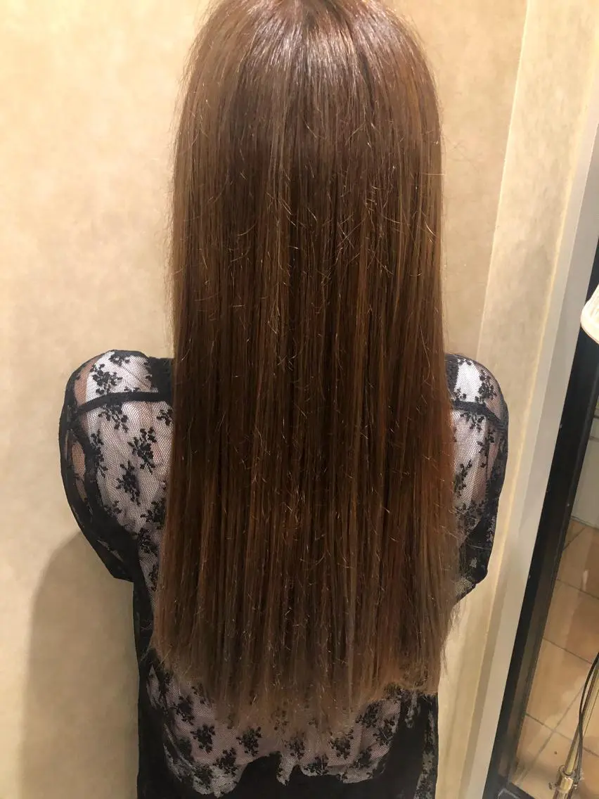 カラー ベージュカラー ブリーチ ハイライトカラー カワサキ ヒナコのヘアスタイル