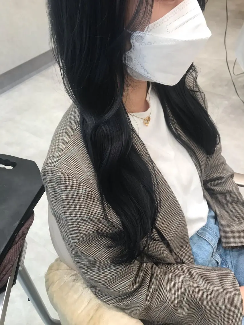 ロング カラー 木野田 萌のヘアスタイル