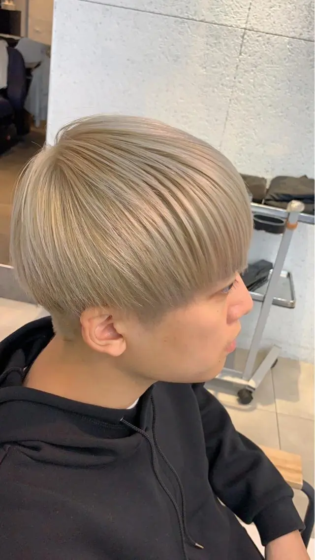 カラー メンズ メンズハイトーン ハイトーンカラー 🔥メンズカラー🔥 セヤシュウヘイのヘアスタイル