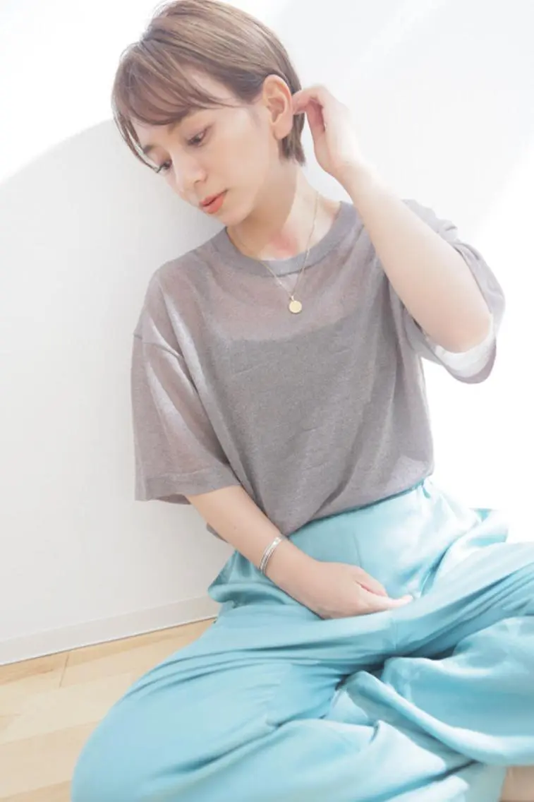 ショート still .のヘアスタイル