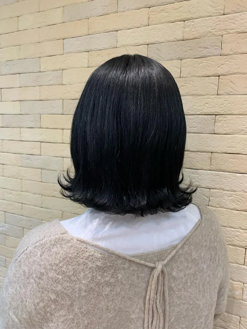 ミディアム カラー ブルーカラー 透明感カラー オレンジ 艶髪レイヤー上田 紗也🇰🇷💗のヘアスタイル