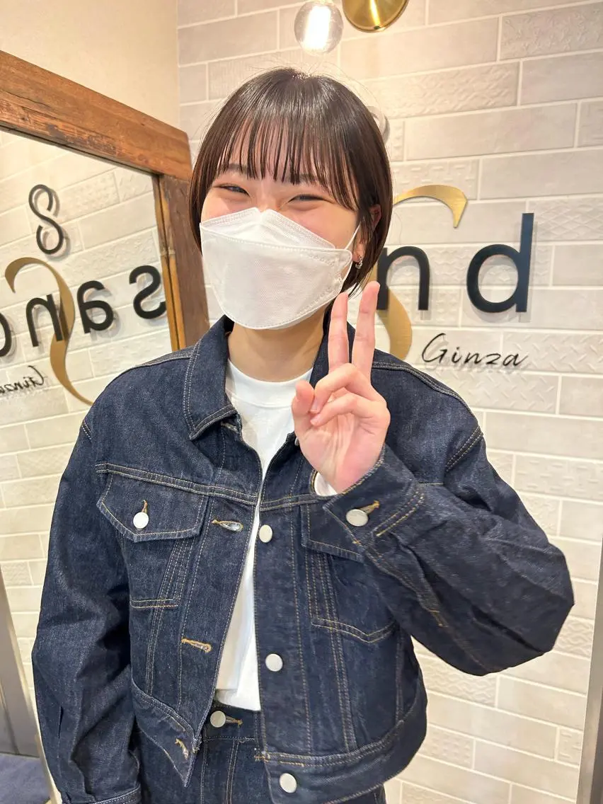 ショート カラー 滝口 茉奈実のヘアスタイル