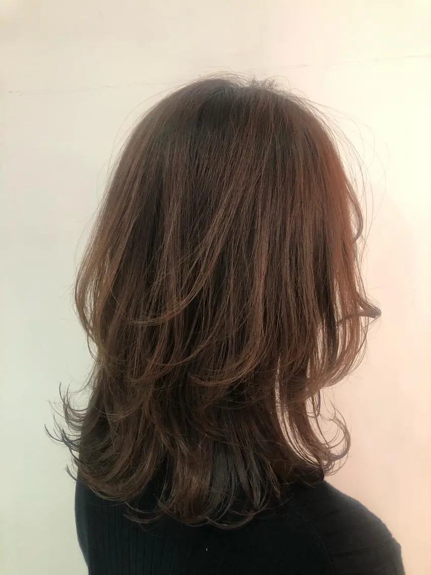 ミディアム ミディアムレイヤー レイヤーカット 💐宮坂 歩💐のヘアスタイル