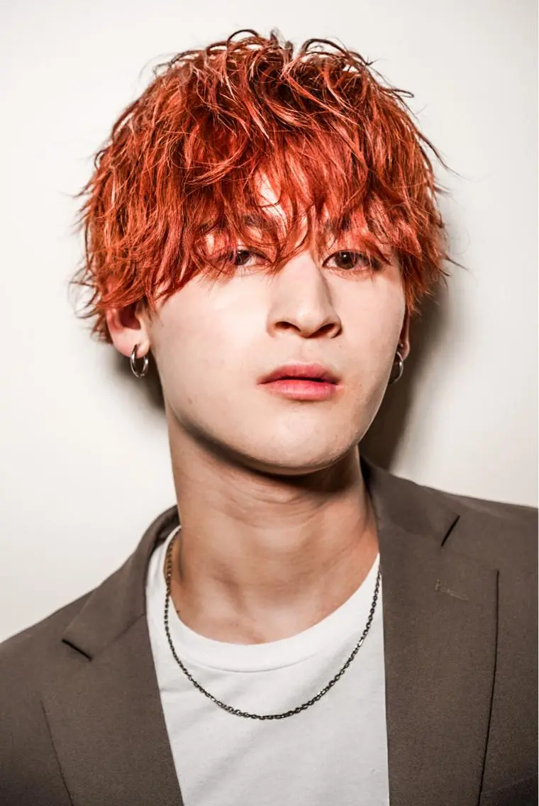 ミディアム カラー メンズ メンズブリーチ ブリーチ レッドカラー カット ヘアカラー 新宿メンズNo.1 代表:中野拓也のヘアスタイル