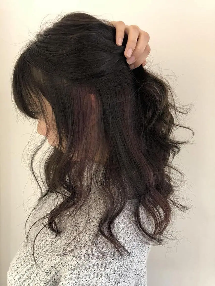 セミロング カラー インナーカラー ピンクカラー ヘアカラー ✂️小顔カット✂️ 山本有紀のヘアスタイル