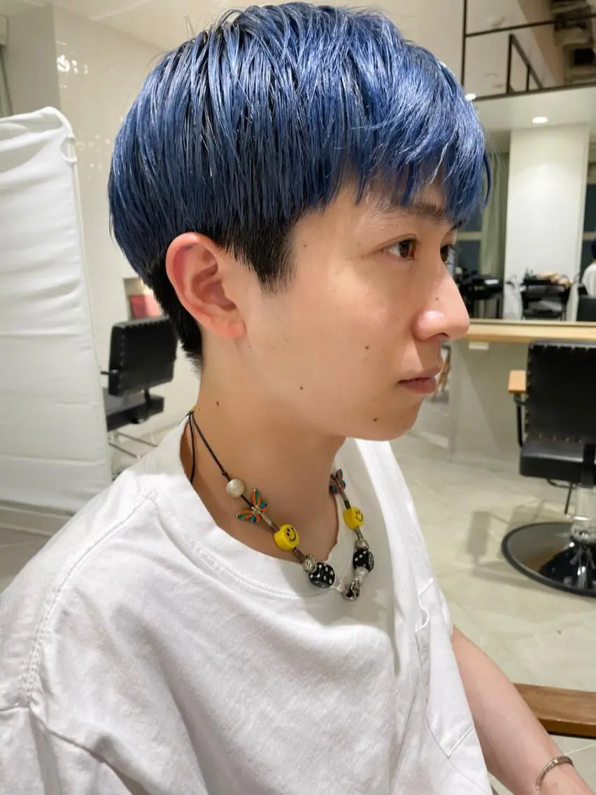 ショート カラー メンズ メンズブリーチ マッシュ ブリーチ ブルーカラー ケアブリーチ カット ヘアカラー トリートメント 村上雅人 ナチュラルモードのヘアスタイル