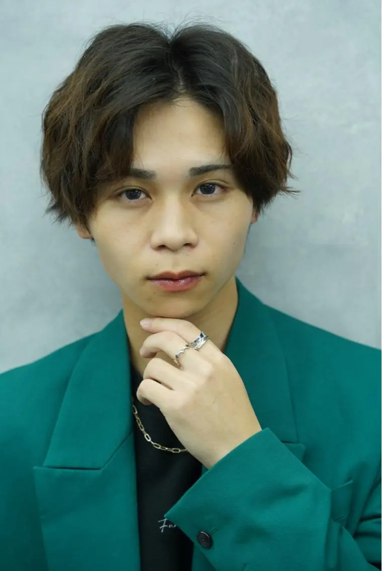 ミディアム パーマ メンズ カット パーマ 垢抜け・メンズパーマ 津山祐紀のヘアスタイル