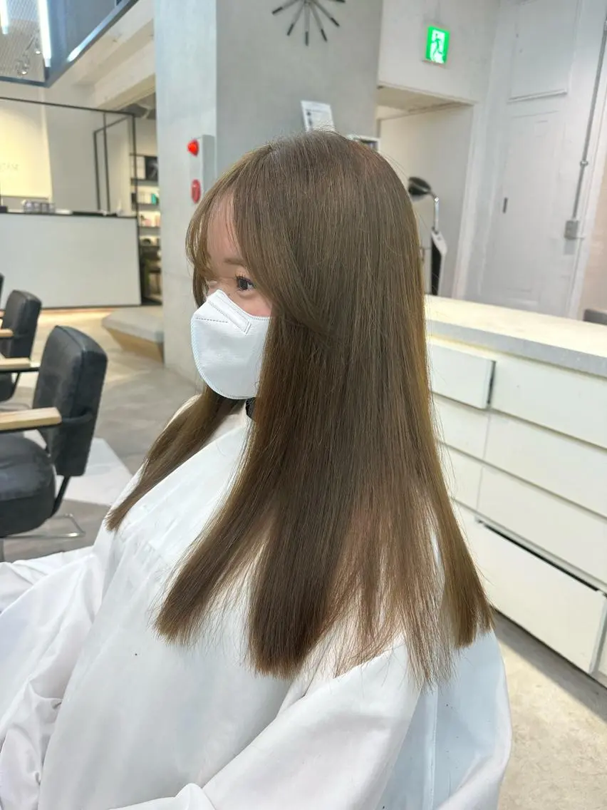 ロング カラー ヘアアレンジ ベージュカラー ハイトーン特化 pepe🎀のヘアスタイル