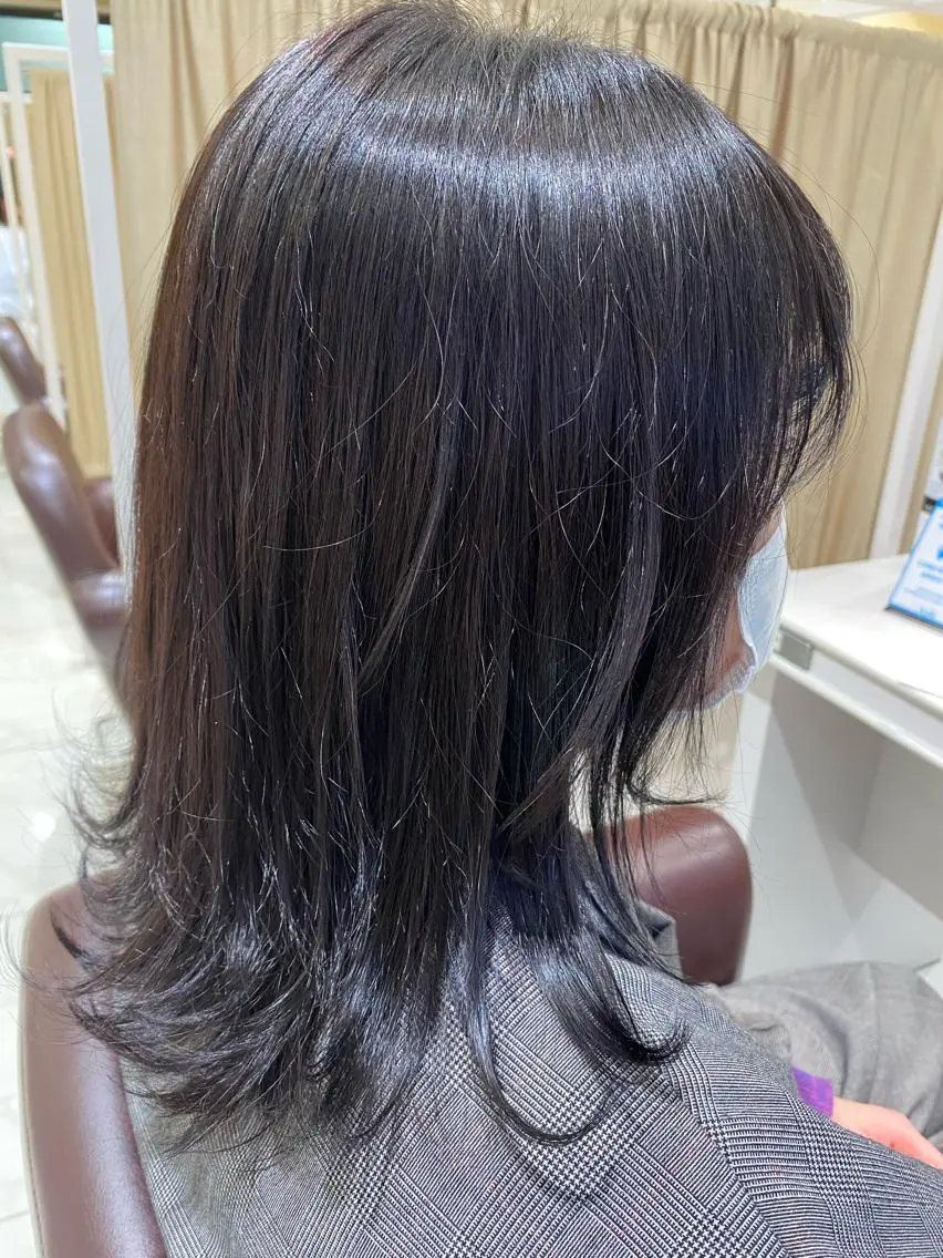 ミディアム カラー 🍊オオノ リホ🍑のヘアスタイル