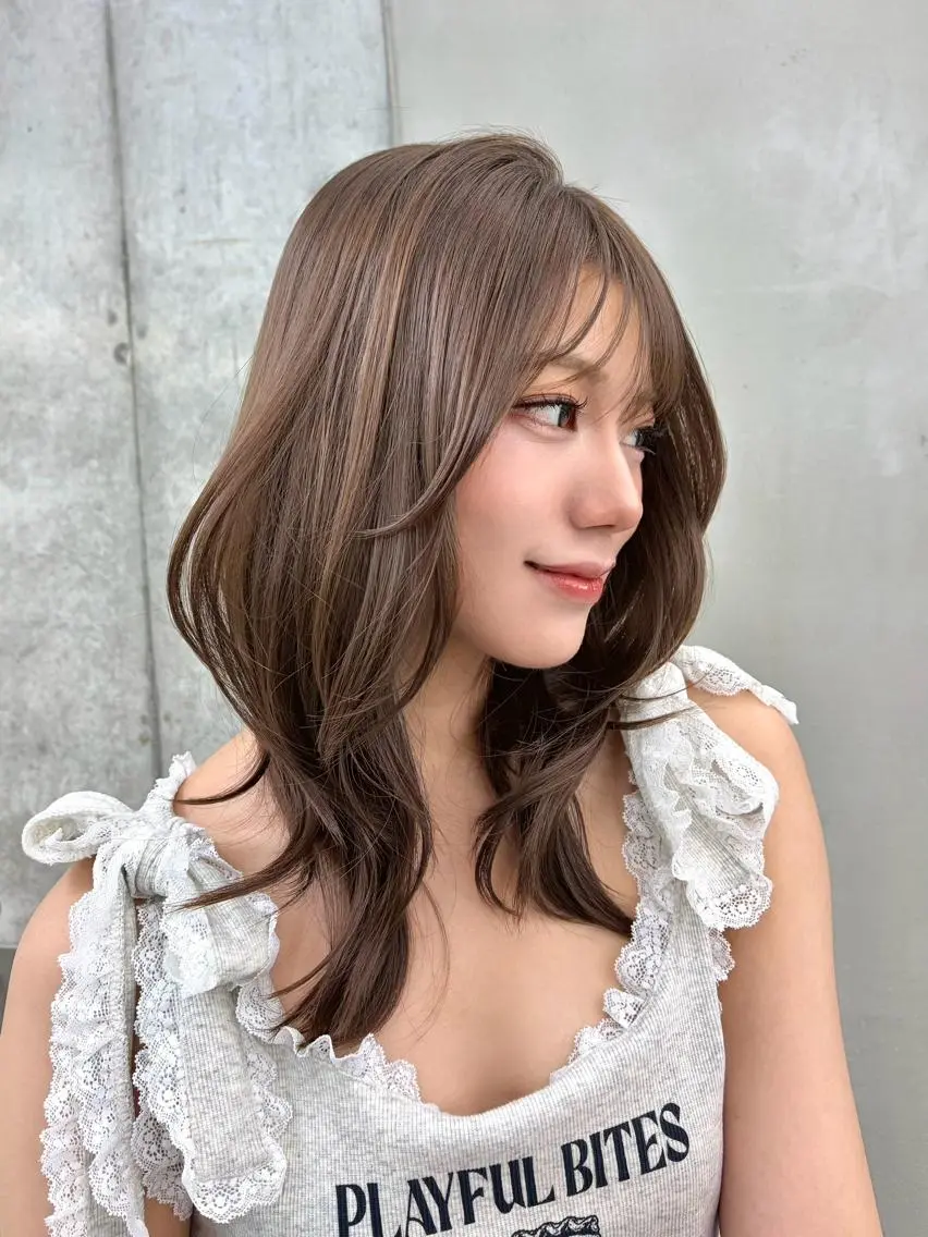 ミディアム ミディアムレイヤー ハッシュカット 韓国風ヘア レイヤーカット 縮毛矯正 GLROW 大宮のヘアスタイル