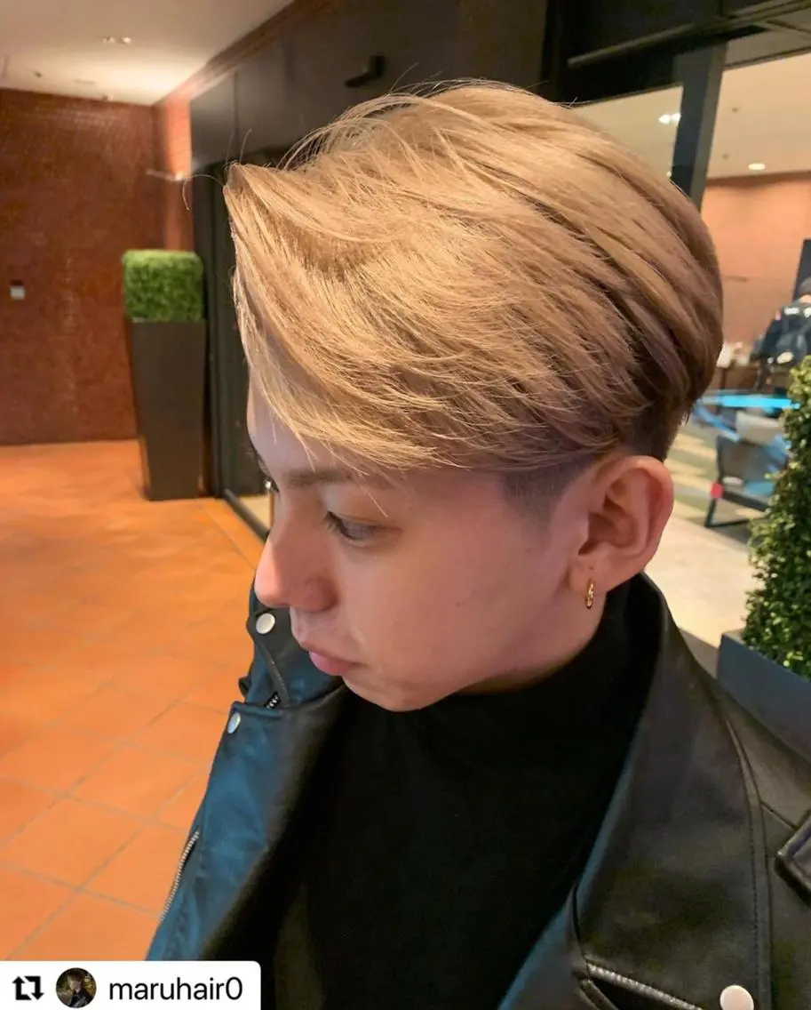 ミディアム カラー メンズ ミディアムパーマ メンズバレイヤージュ メンズブリーチ メンズハイライト メンズハイトーン 🩷Eny terrace🩷のヘアスタイル